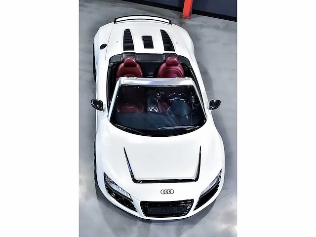 Audi r8 spyder 5,2l v10 fsi - 2011 - afbeelding 24 van  90
