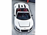Audi r8 spyder 5,2l v10 fsi - 2011 - afbeelding 24 van  90