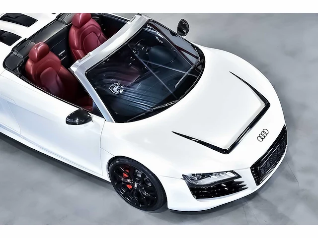 Audi r8 spyder 5,2l v10 fsi - 2011 - afbeelding 28 van  90