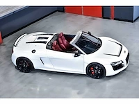 Audi r8 spyder 5,2l v10 fsi - 2011 - afbeelding 30 van  90