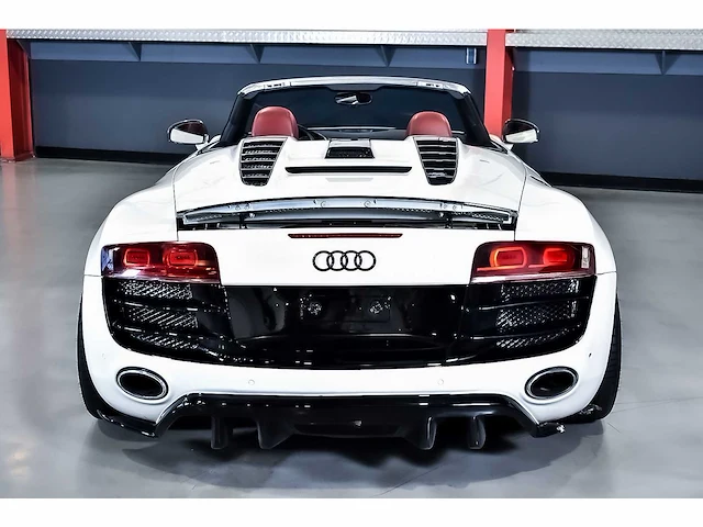Audi r8 spyder 5,2l v10 fsi - 2011 - afbeelding 31 van  90