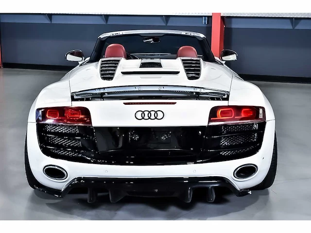 Audi r8 spyder 5,2l v10 fsi - 2011 - afbeelding 53 van  90