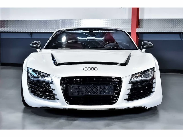 Audi r8 spyder 5,2l v10 fsi - 2011 - afbeelding 45 van  90