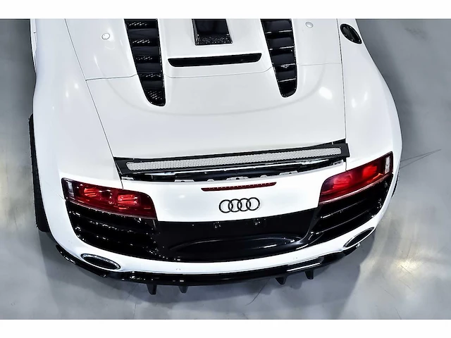Audi r8 spyder 5,2l v10 fsi - 2011 - afbeelding 58 van  90