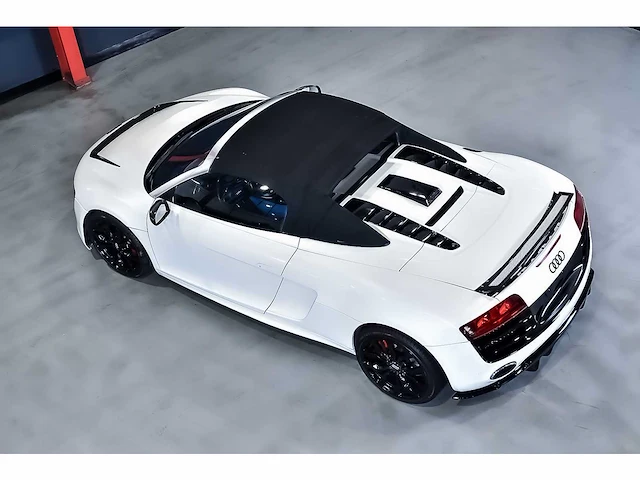 Audi r8 spyder 5,2l v10 fsi - 2011 - afbeelding 65 van  90