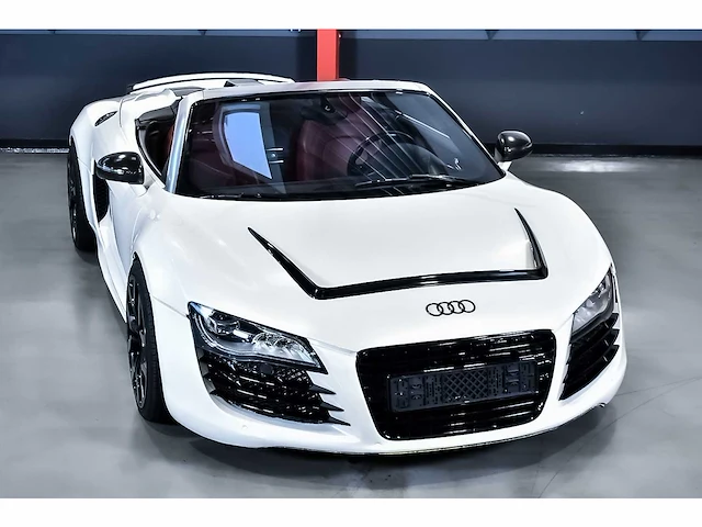 Audi r8 spyder 5,2l v10 fsi - 2011 - afbeelding 56 van  90