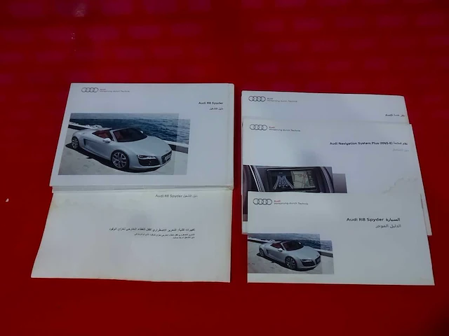 Audi r8 spyder 5,2l v10 fsi - 2011 - afbeelding 68 van  90
