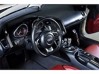 Audi r8 spyder 5,2l v10 fsi - 2011 - afbeelding 74 van  90