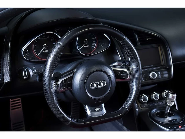 Audi r8 spyder 5,2l v10 fsi - 2011 - afbeelding 79 van  90