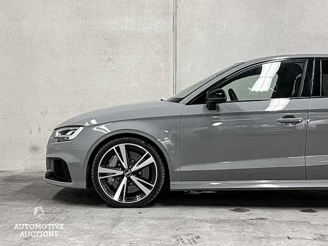 Audi rs3 limousine 2.5 tfsi quattro -facelift- 400pk 2018 (origineel-nl), pn-459-b - afbeelding 27 van  75