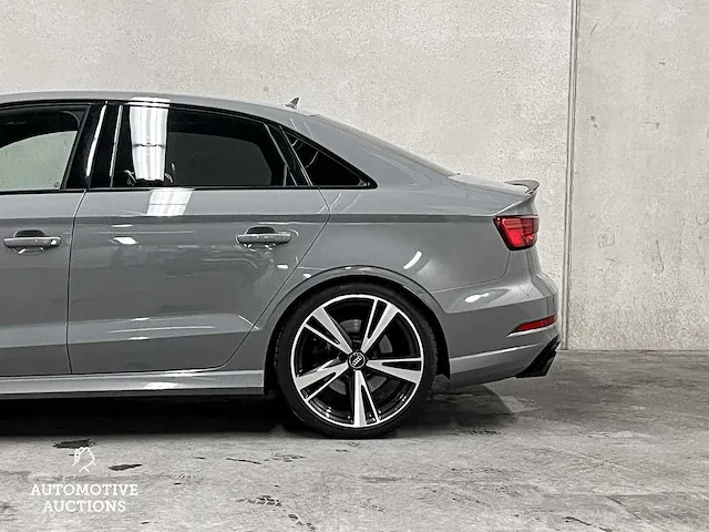 Audi rs3 limousine 2.5 tfsi quattro -facelift- 400pk 2018 (origineel-nl), pn-459-b - afbeelding 28 van  75