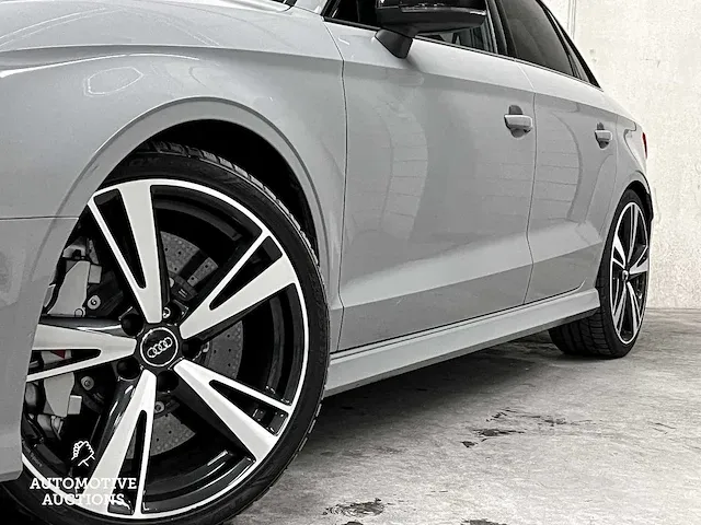 Audi rs3 limousine 2.5 tfsi quattro -facelift- 400pk 2018 (origineel-nl), pn-459-b - afbeelding 34 van  75