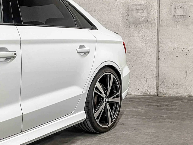 Audi rs3 limousine 2.5 tfsi quattro (black edition) 400pk 2020, l-931-tn - afbeelding 34 van  52
