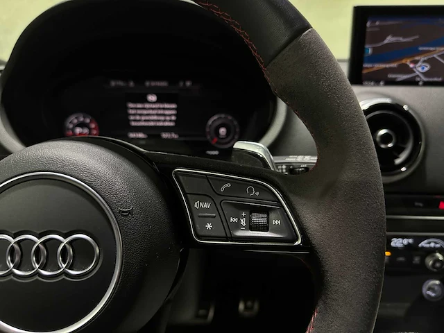 Audi rs3 sportback 2.5 tfsi quattro 400pk 2019, nl-kenteken - afbeelding 18 van  46