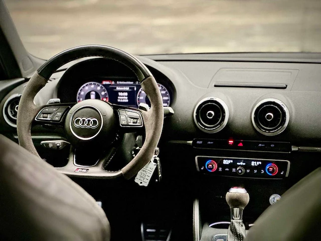 Audi rs3 sportback 2.5 tfsi quattro s-tronic automaat; zn-132-h - afbeelding 11 van  16