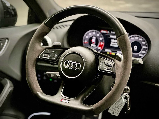 Audi rs3 sportback 2.5 tfsi quattro s-tronic automaat; zn-132-h - afbeelding 13 van  16