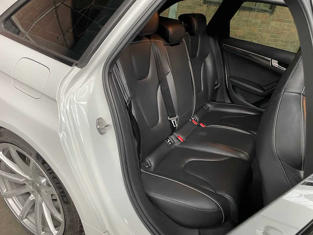 Audi rs4 avant 4.2 fsi v8 quattro 450pk 2012, h-121-hg - afbeelding 46 van  60