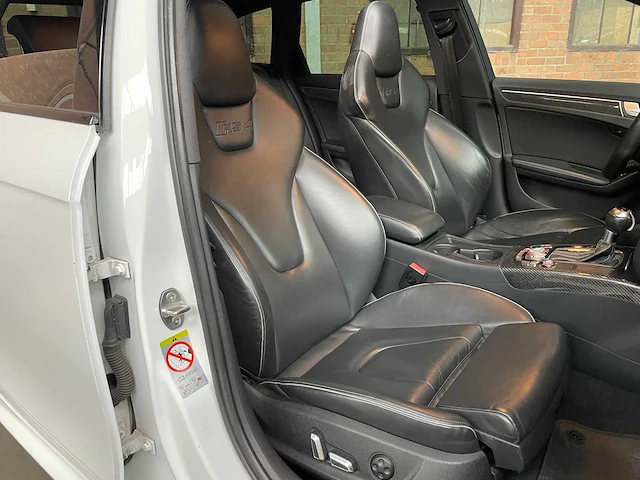 Audi rs4 avant 4.2 fsi v8 quattro 450pk 2012, h-121-hg - afbeelding 47 van  60