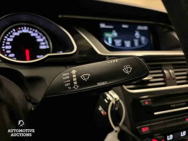 Audi rs5 cabriolet 4.2 fsi v8 quattro 450 2013, r-932-vd - afbeelding 38 van  70
