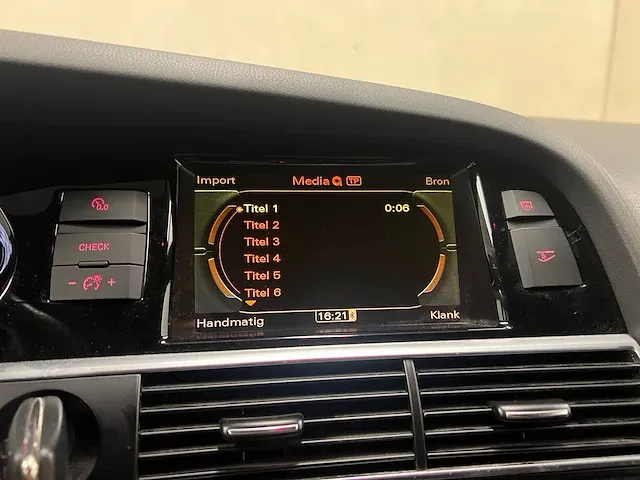 Audi rs6 sedan 5.0 v10 quattro 580pk 2010 - afbeelding 43 van  89