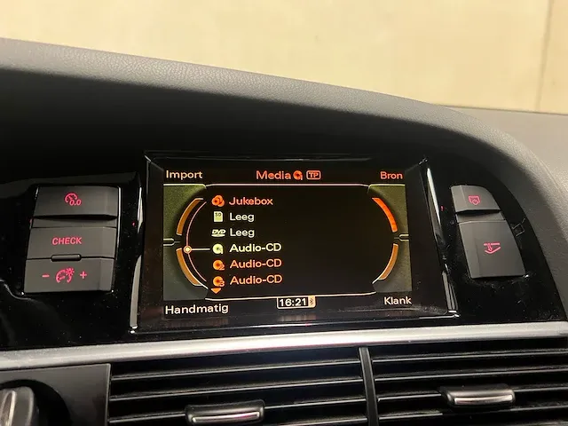 Audi rs6 sedan 5.0 v10 quattro 580pk 2010 - afbeelding 44 van  89