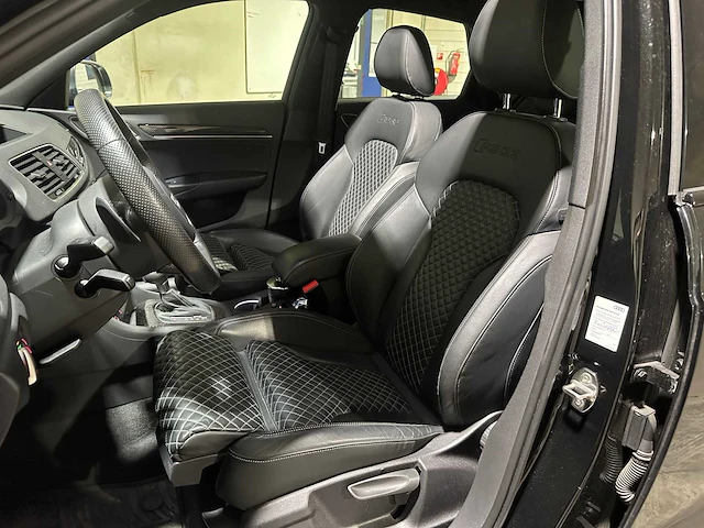 Audi rsq3 2.5 tfsi quattro pro line plus 340pk 2015, nl-kenteken - afbeelding 29 van  49