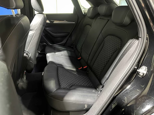 Audi rsq3 2.5 tfsi quattro pro line plus 340pk 2015, nl-kenteken - afbeelding 31 van  49