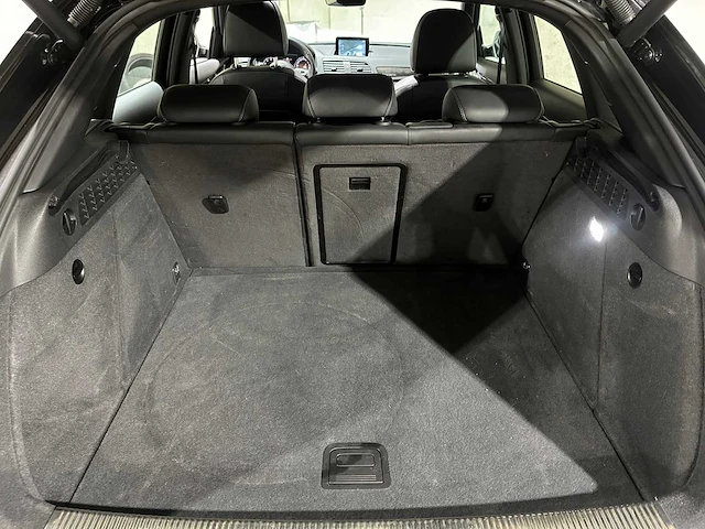 Audi rsq3 2.5 tfsi quattro pro line plus 340pk 2015, nl-kenteken - afbeelding 39 van  49