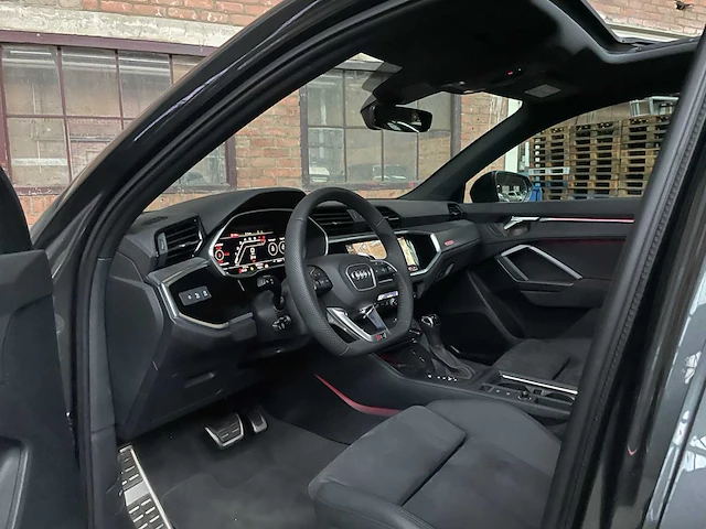 Audi rsq3 sportback quattro 400pk 2023 (fabrieksgarantie) - afbeelding 13 van  50