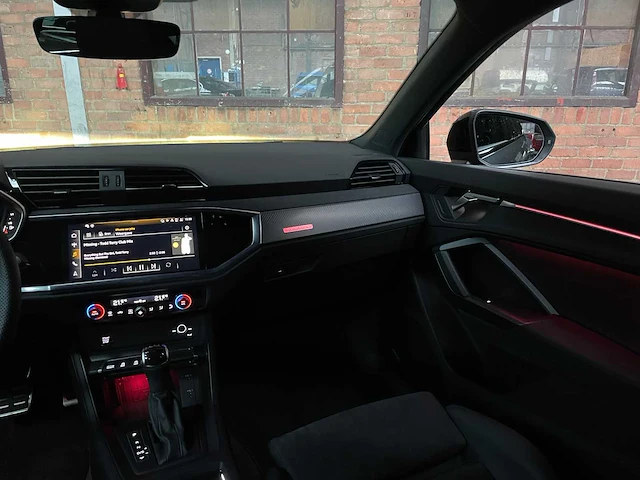 Audi rsq3 sportback quattro 400pk 2023 (fabrieksgarantie) - afbeelding 17 van  50