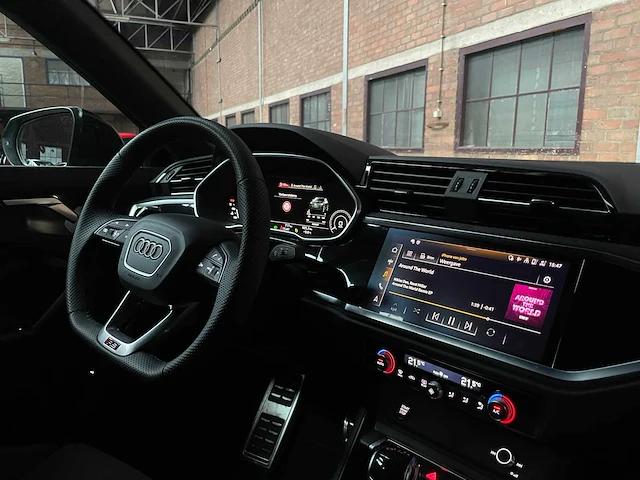 Audi rsq3 sportback quattro 400pk 2023 (fabrieksgarantie) - afbeelding 37 van  50