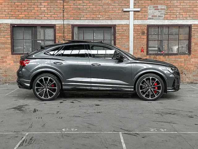 Audi rsq3 sportback quattro 400pk 2023 (fabrieksgarantie) - afbeelding 48 van  50