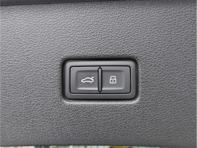 Audi rsq8 4.0 tfsi quattro urban full carbon automaat 740pk 2021, s-423-rs - afbeelding 32 van  58