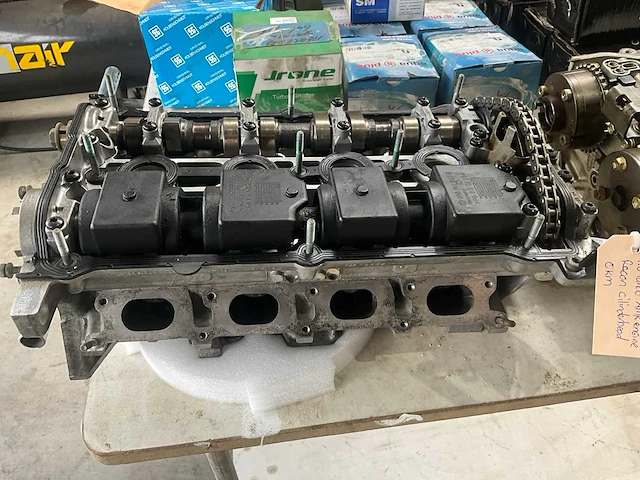 Audi s3 8l 1.8 turbo amk cilinderkop - afbeelding 1 van  6