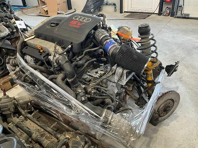 Audi s3 8l 1,8t amk motorset - afbeelding 1 van  9