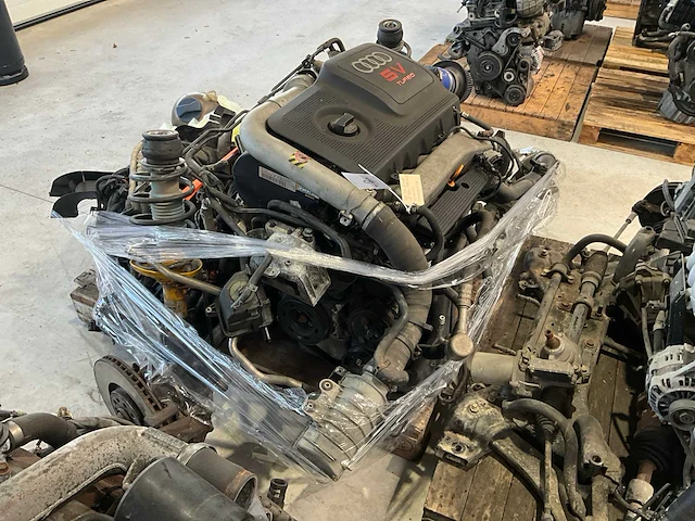 Audi s3 8l 1,8t amk motorset - afbeelding 6 van  9