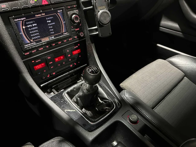 Audi s4 avant 4.2 v8 quattro b6 344pk 2004, 49-zj-zj - afbeelding 19 van  40