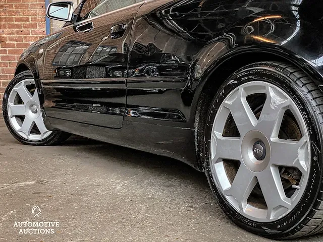 Audi s4 cabriolet 4.2 v8 344pk 2005 -youngtimer- - afbeelding 10 van  36