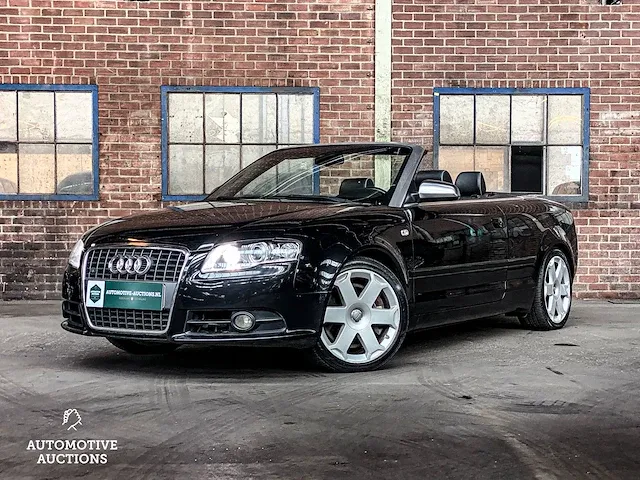 Audi s4 cabriolet 4.2 v8 344pk 2005 -youngtimer- - afbeelding 1 van  36
