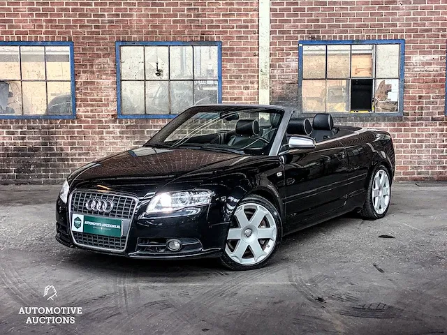 Audi s4 cabriolet 4.2 v8 344pk 2005 -youngtimer- - afbeelding 12 van  36
