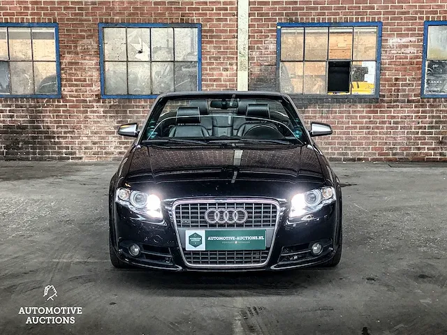 Audi s4 cabriolet 4.2 v8 344pk 2005 -youngtimer- - afbeelding 32 van  36