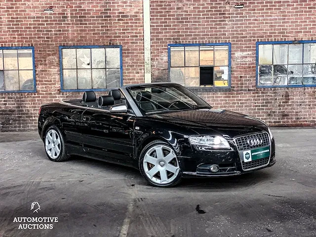 Audi s4 cabriolet 4.2 v8 344pk 2005 -youngtimer- - afbeelding 33 van  36