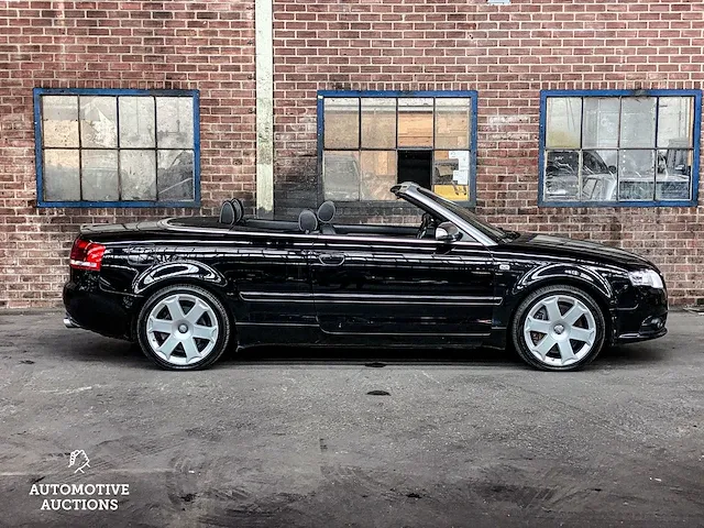 Audi s4 cabriolet 4.2 v8 344pk 2005 -youngtimer- - afbeelding 36 van  36
