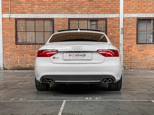 Audi s5 4.2 v8 354pk 2009 youngtimer - afbeelding 13 van  43