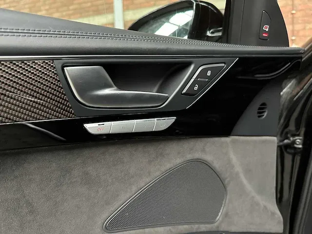 Audi s8 4.0 tfsi v8 plus quattro 605pk 2017 - afbeelding 25 van  77