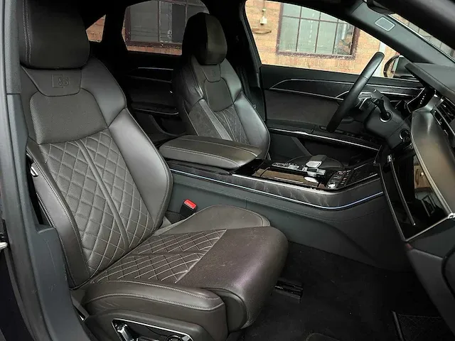 Audi s8 4.0 tfsi v8 quattro s-line 571pk 2021 nieuw-model - afbeelding 69 van  76