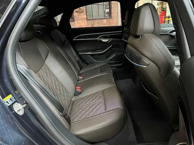 Audi s8 4.0 tfsi v8 quattro s-line 571pk 2021 nieuw-model - afbeelding 72 van  76