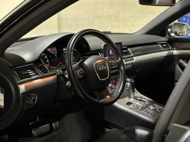 Audi s8 5.2 v10 quattro 450pk 2006, 05-kkj-7 youngtimer - afbeelding 17 van  48