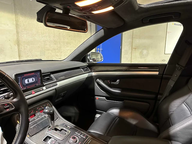 Audi s8 5.2 v10 quattro 450pk 2006, 05-kkj-7 youngtimer - afbeelding 19 van  48
