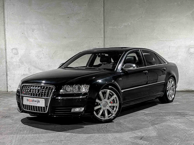 Audi s8 5.2 v10 quattro 450pk 2006, 05-kkj-7 youngtimer - afbeelding 2 van  48